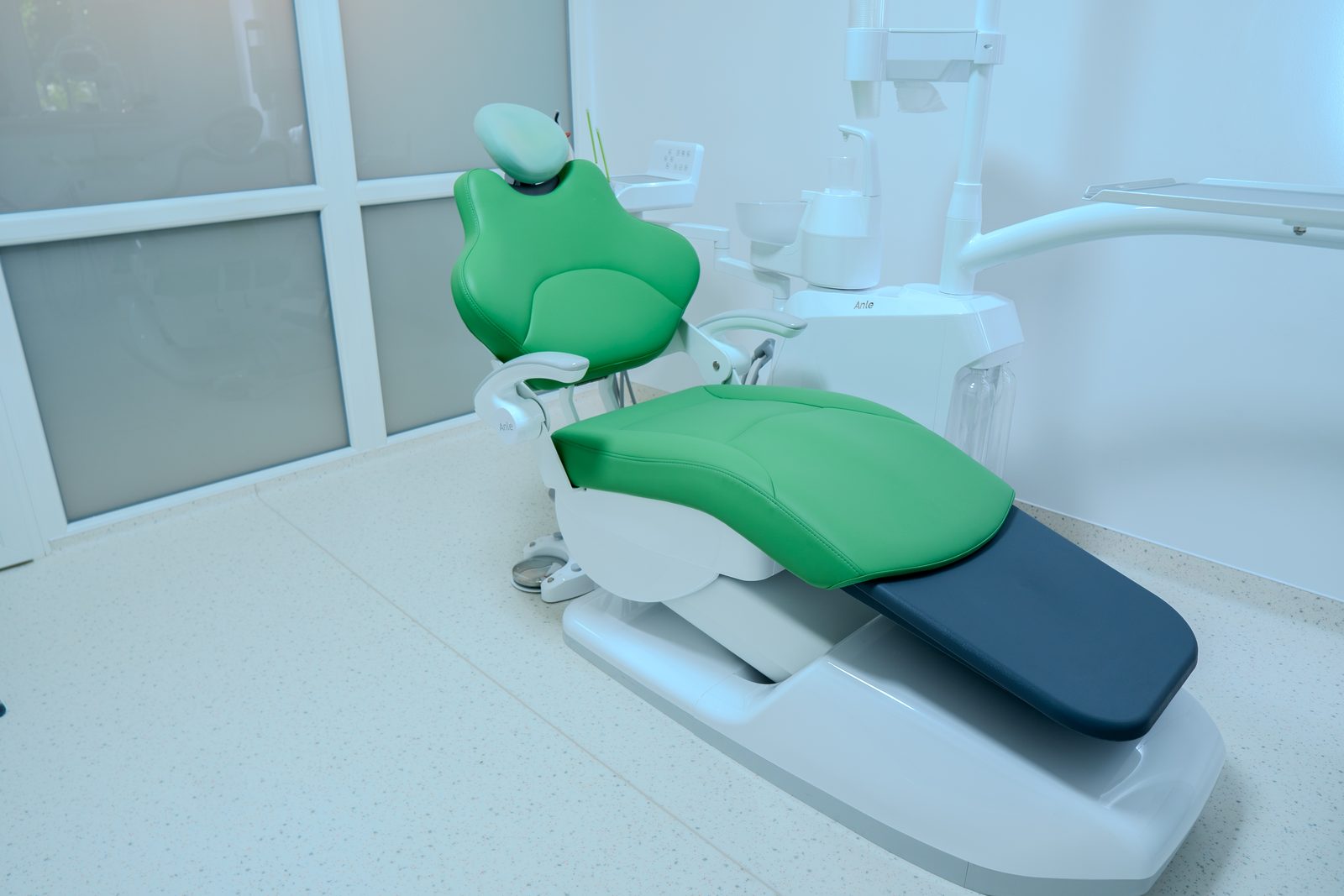 Unitate dentară modernă